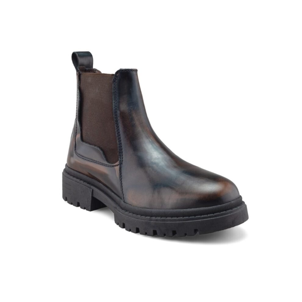 Bota chelsea combat para hombre en piel vacuno con acabado camaleón café y suela chunky de 4 cm