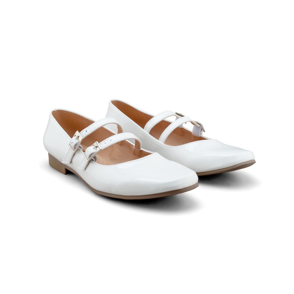 Zapato flat de charol blanco