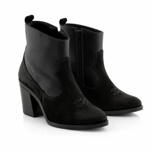 Bota de Mujer Estilo Vaquera de Piel