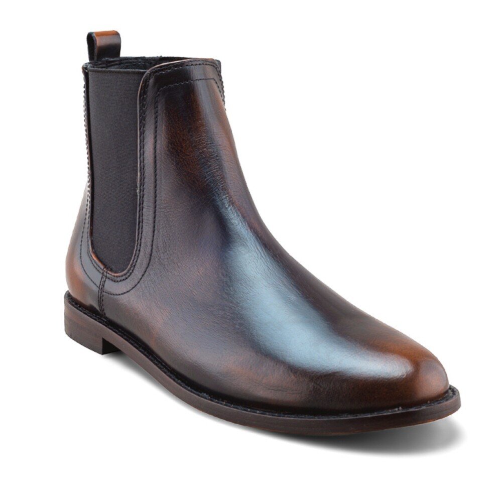 Bota Chelsea De Caballero Dasalo En Piel Vacuno Color Café Camaleón Con Elásticos Laterales Y Suela De Cuero