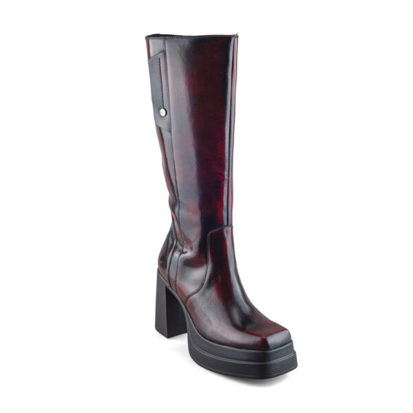 Bota Alta Cuadrada En Piel Vacuno Vino Con Plataforma Para Mujer
