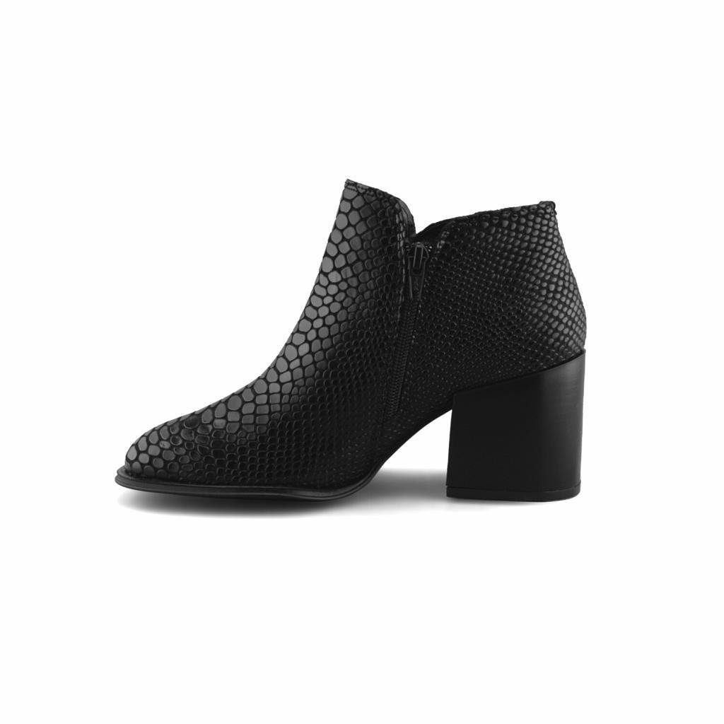 Botín en Piel Vacuno Negro Cobra Para Mujer - Dasalo Calzado
