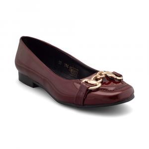 Flat De Charol Vino Con Cadena Para Mujer