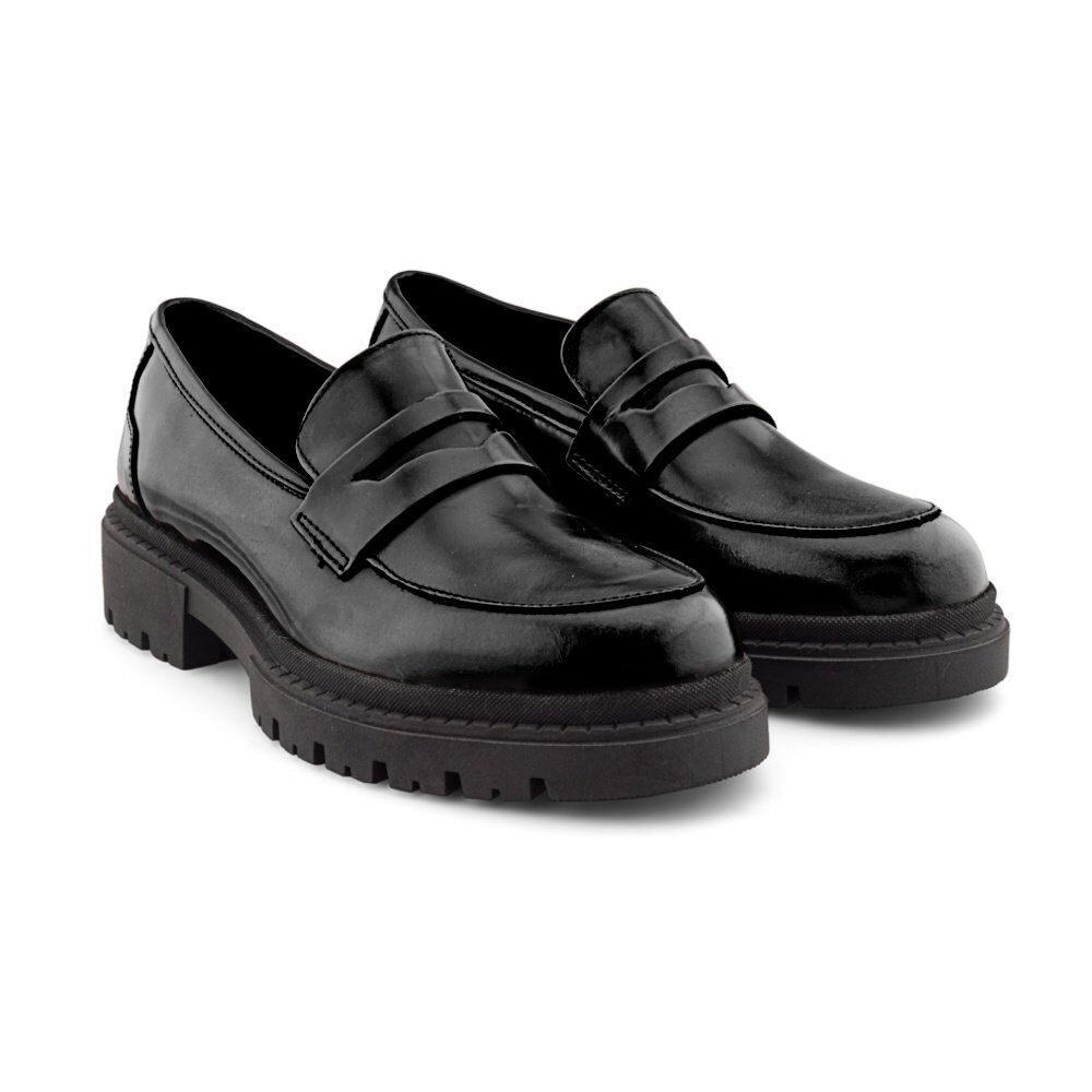 Mocasín Penny Loafer De Piel Negra Para Hombre Con Suela Chunky En Uso Outfit Formal Moderno
