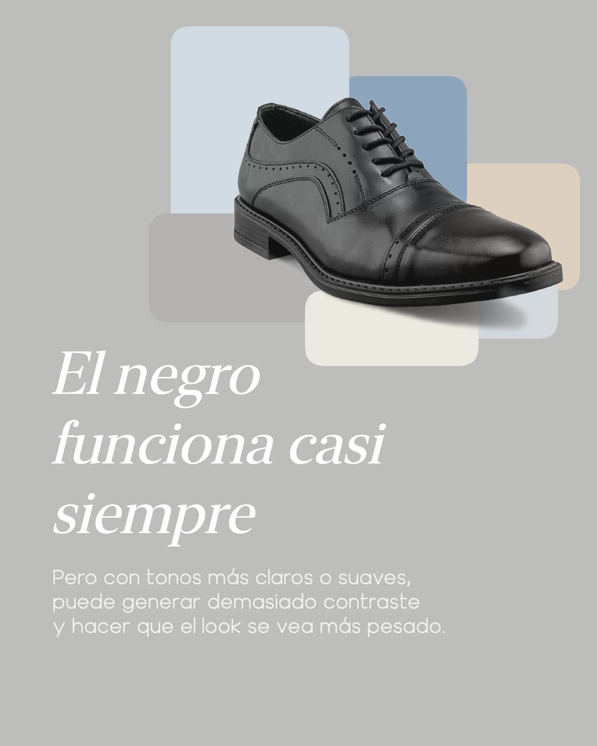 Zapato negro de vestir sobre una composición de tonos claros que ejemplifica el contraste visual del calzado negro.